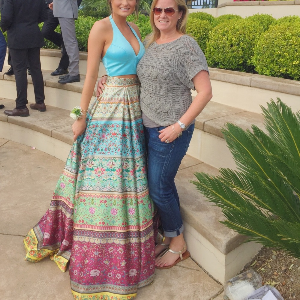 Sherri Hill prom dress